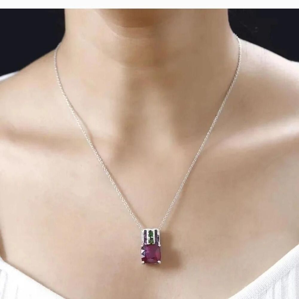 Luxe-jewelry-designs Women's Red and Silver Jewellery